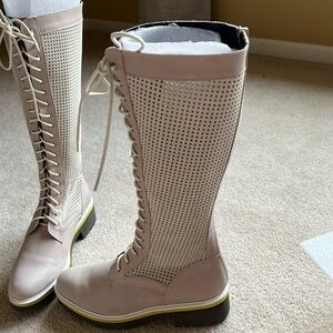 ALL BLACK Beyond Boot 23 in Ivory